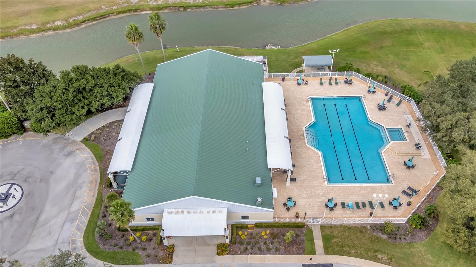 Grand Hall and Pool - 911 GRAND VISTA TRL, LEESBURG