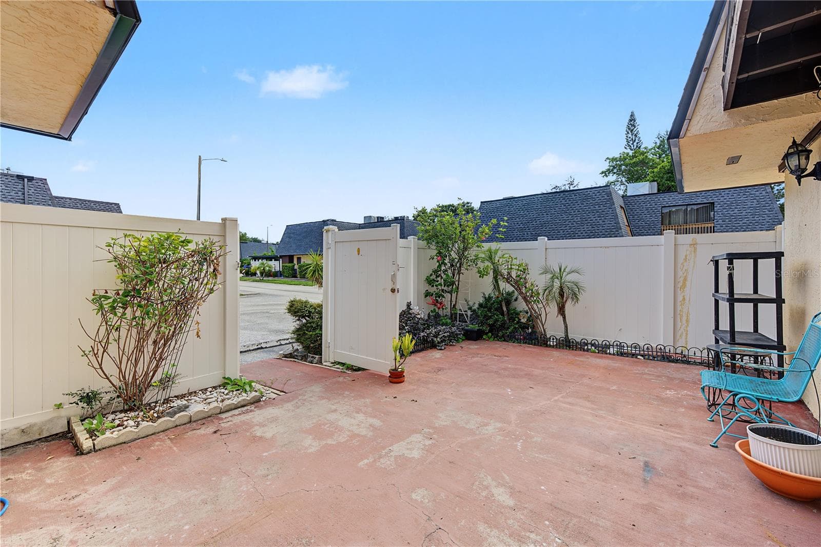 Townhouse at 8119 OAK TRACE WAY #C, TAMPA, photo 23 of 29
