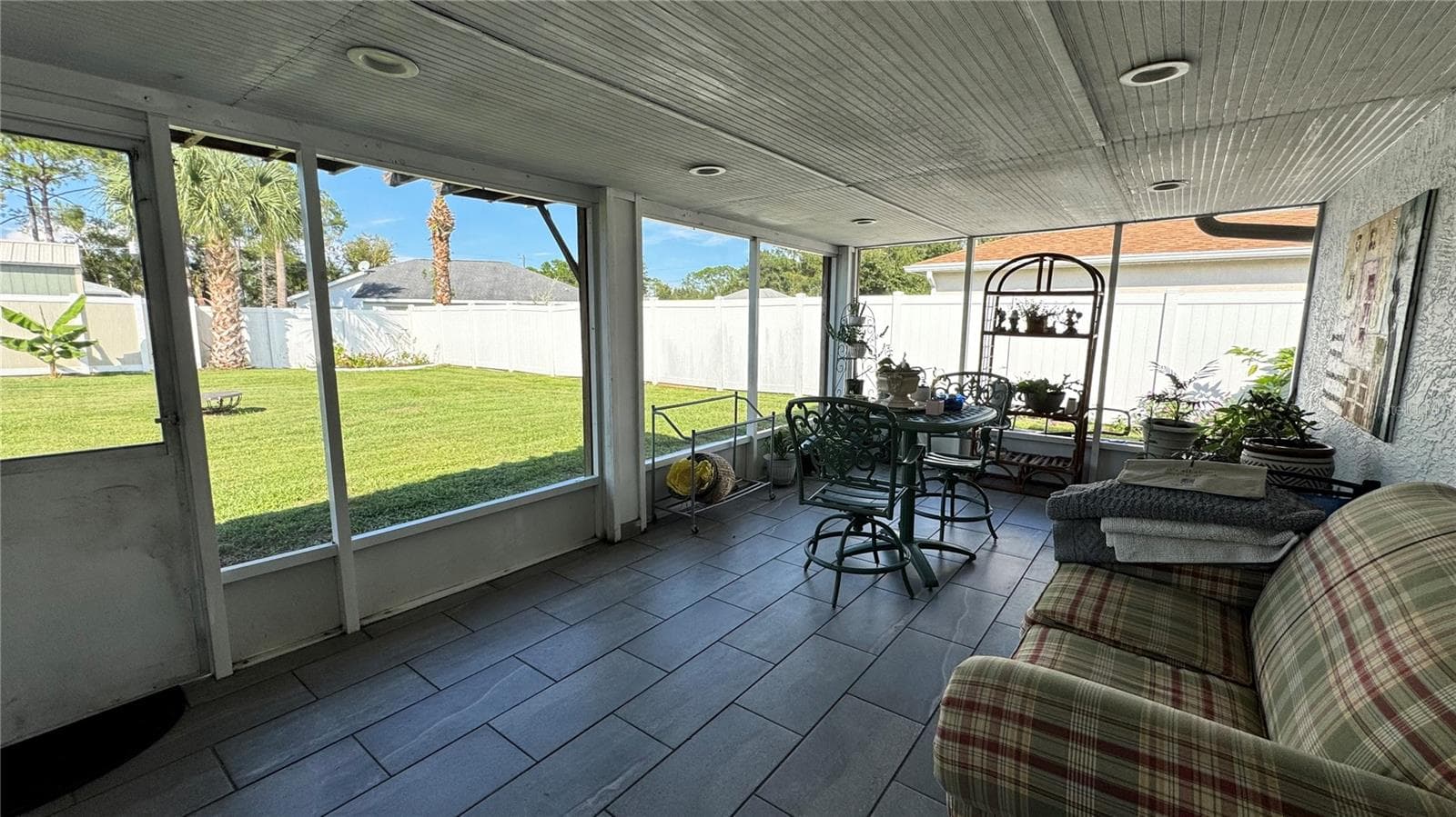 Single Family Residence at 8 WHIPPOORWILL DR, PALM COAST, photo 31 of 42