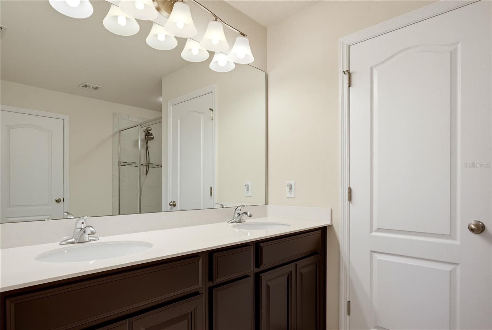 Townhouse at 7498 ALOMA PINES CT, WINTER PARK, photo 20 of 39