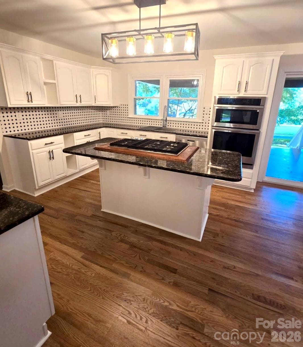Single Family Residence at 304 Travis Lane, Salisbury, photo 16 of 48