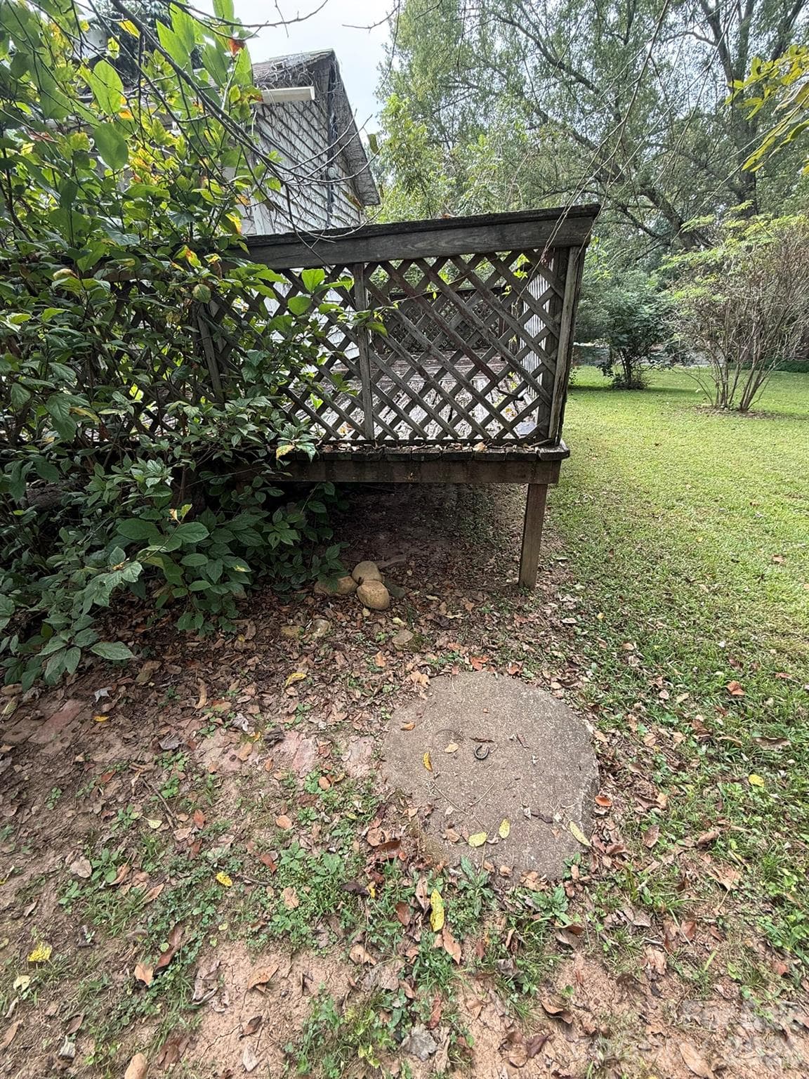 possible well or septic - 68 Morris Avenue, Marion
