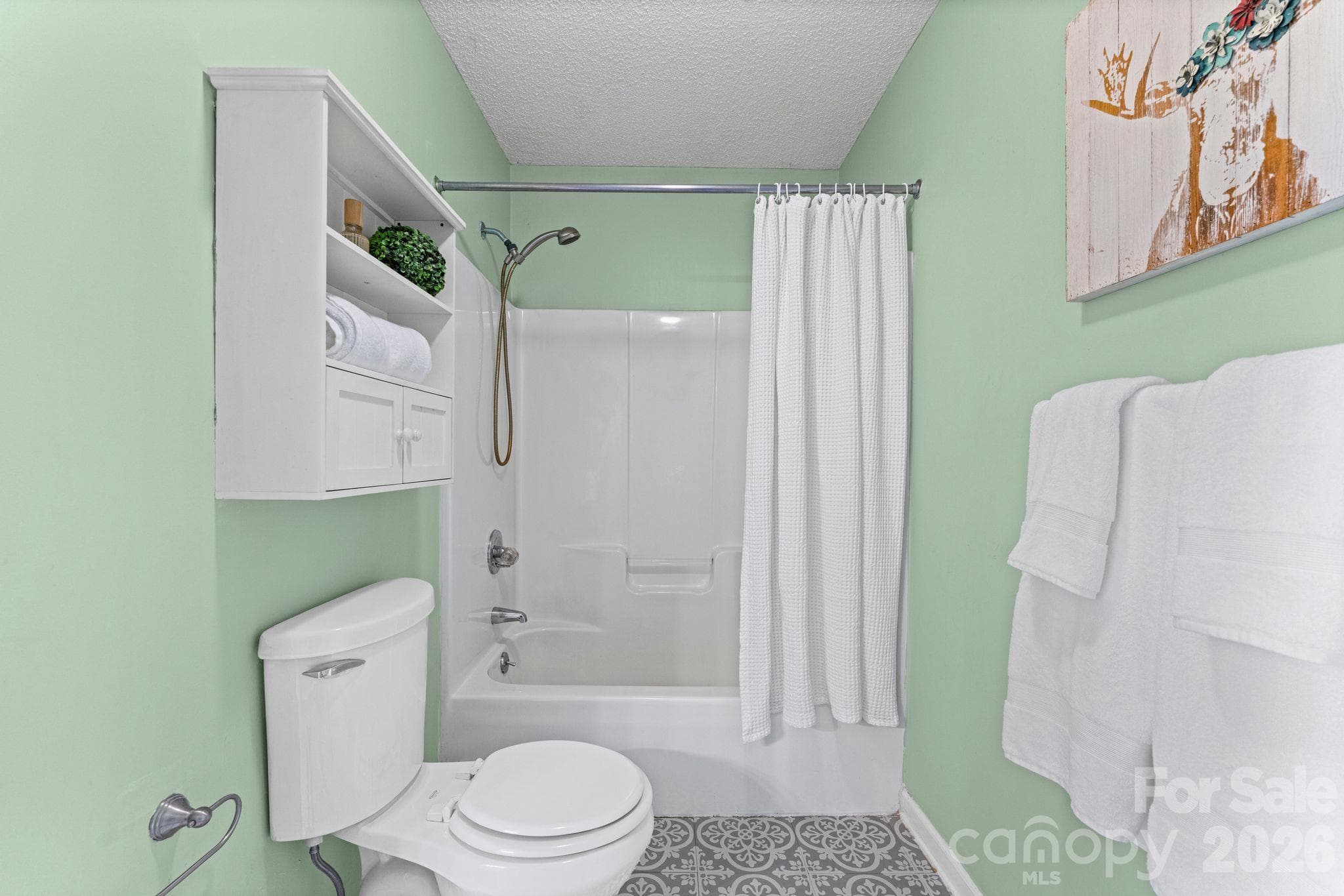 Single Family Residence at 302 Hidden Creek Circle, Salisbury, photo 22 of 32