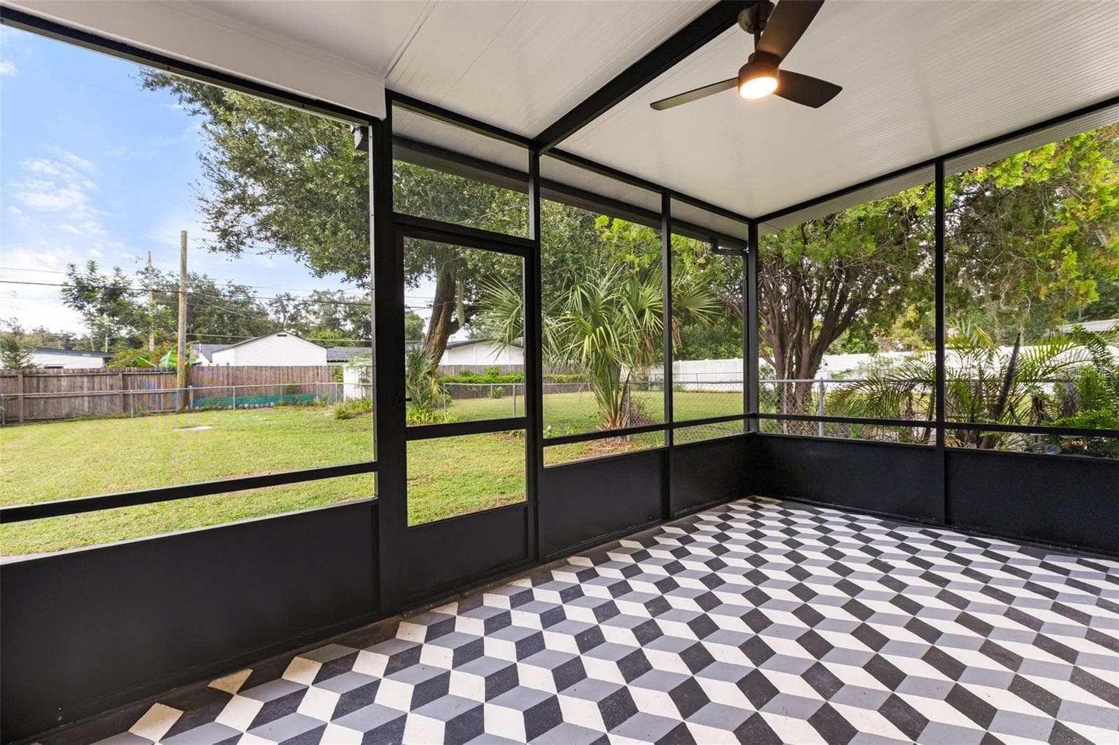 Screened in Patio - 3105 PICKFAIR ST, ORLANDO