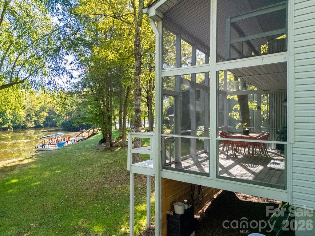 33 Lakeside Villas Drive