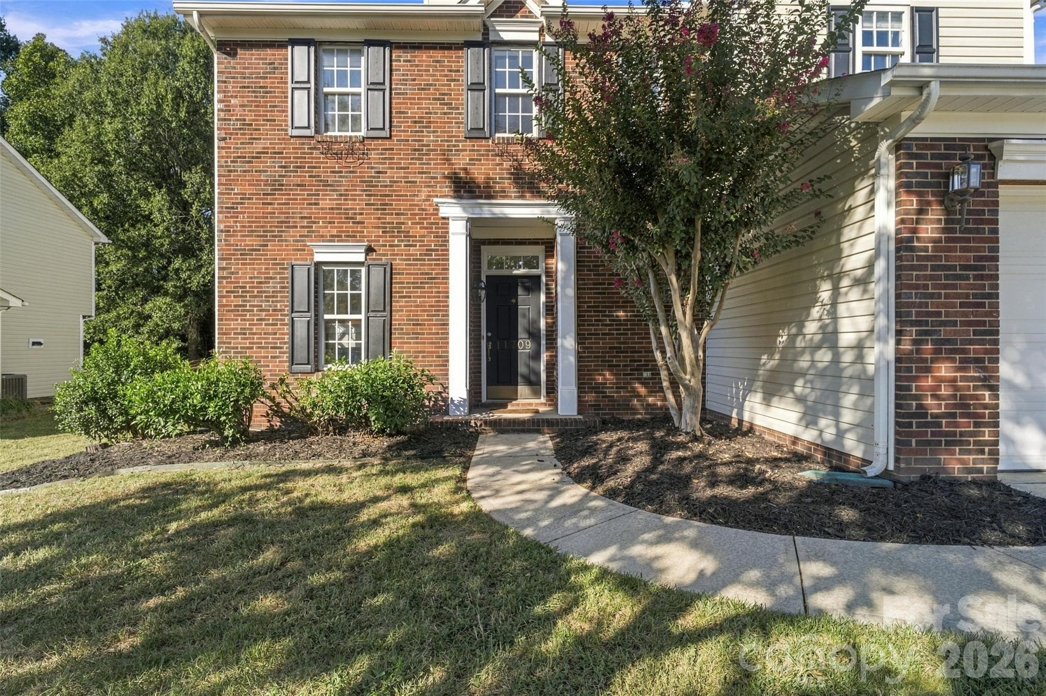 Single Family Residence at 11709 Borchetta Drive, Charlotte, photo 7 of 42