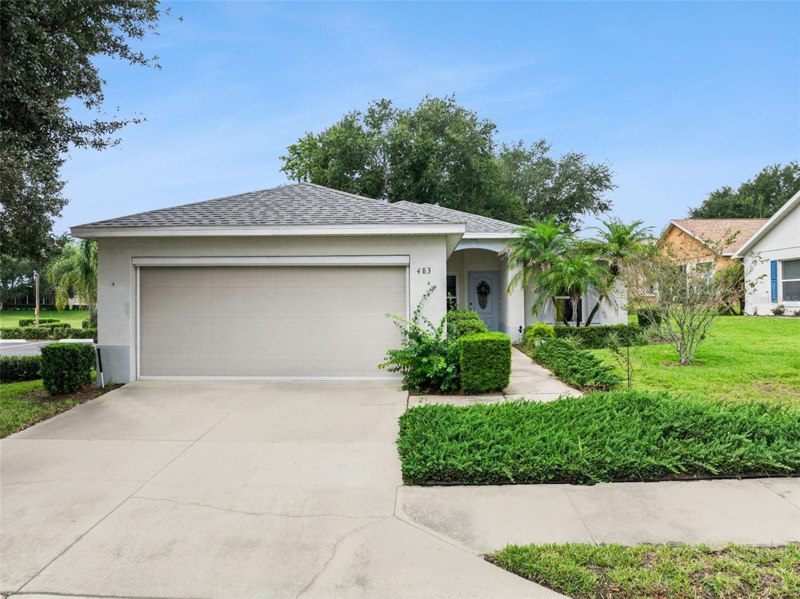 483 LAKE SUZANNE DR