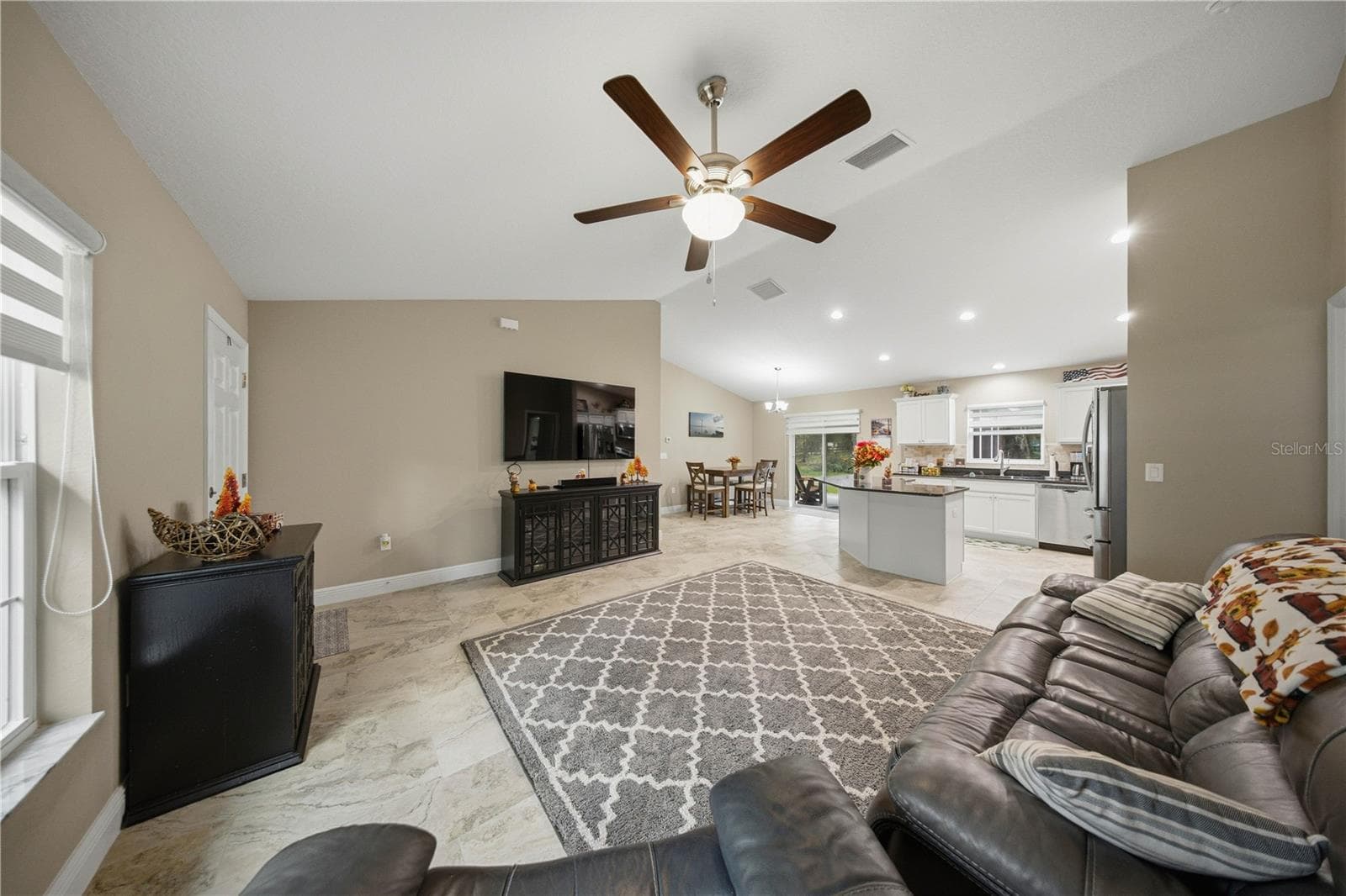 Single Family Residence at 12888 SW 98TH ST, DUNNELLON, photo 8 of 43