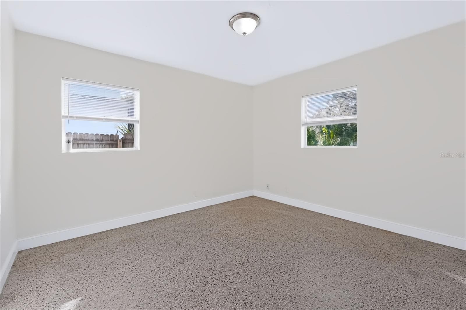 Single Family Residence at 2438 N RAMONA CIR, TAMPA, photo 18 of 27