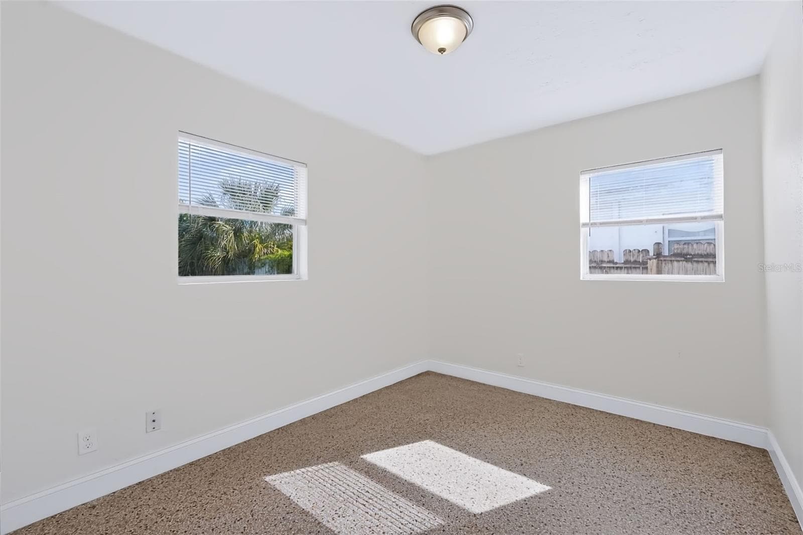Single Family Residence at 2438 N RAMONA CIR, TAMPA, photo 20 of 27
