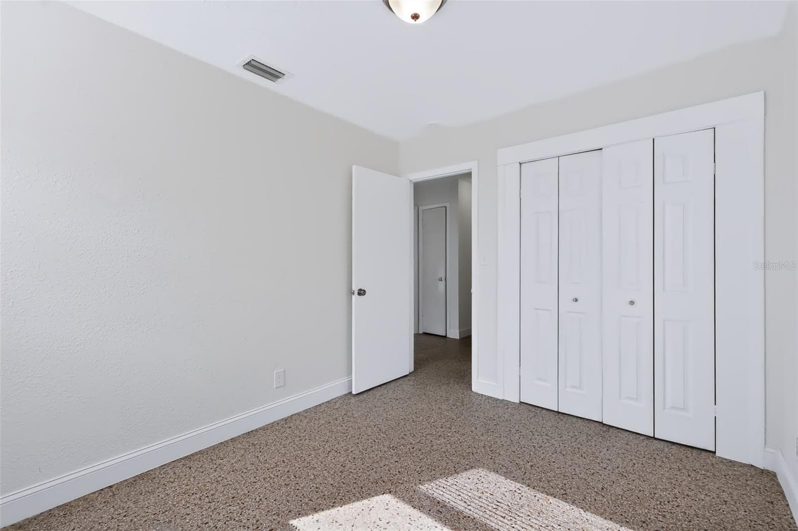 Single Family Residence at 2438 N RAMONA CIR, TAMPA, photo 21 of 27