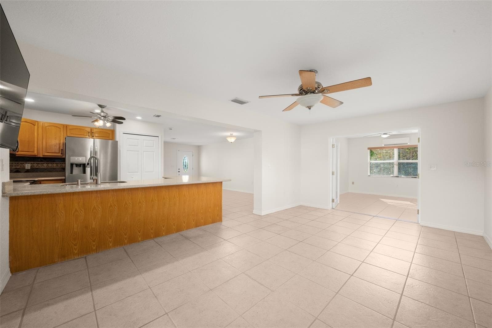 Single Family Residence at 123 SWALLOW AVE, SEBRING, photo 8 of 58