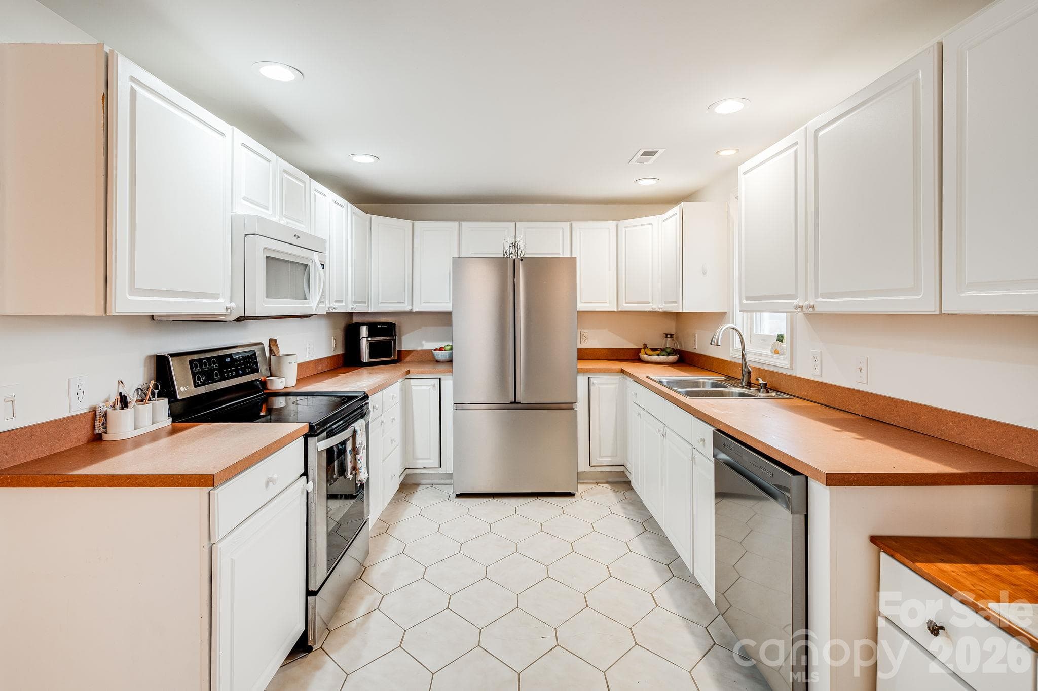 Kitchen - 195 Whitmire Road, Brevard