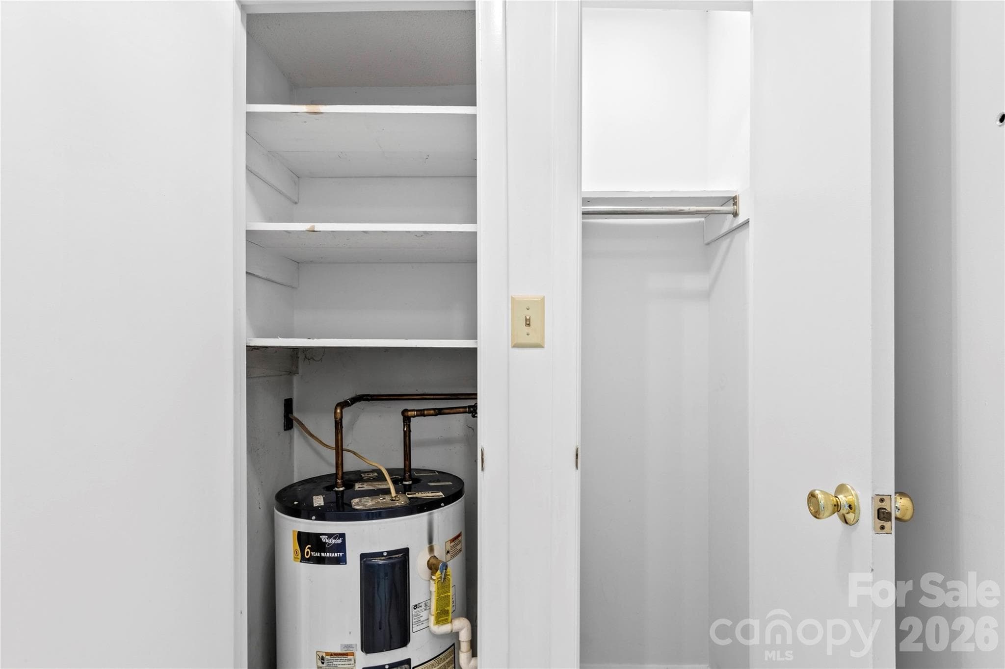 Condominium at 178 Driftwood Lane, Winston Salem, photo 6 of 28