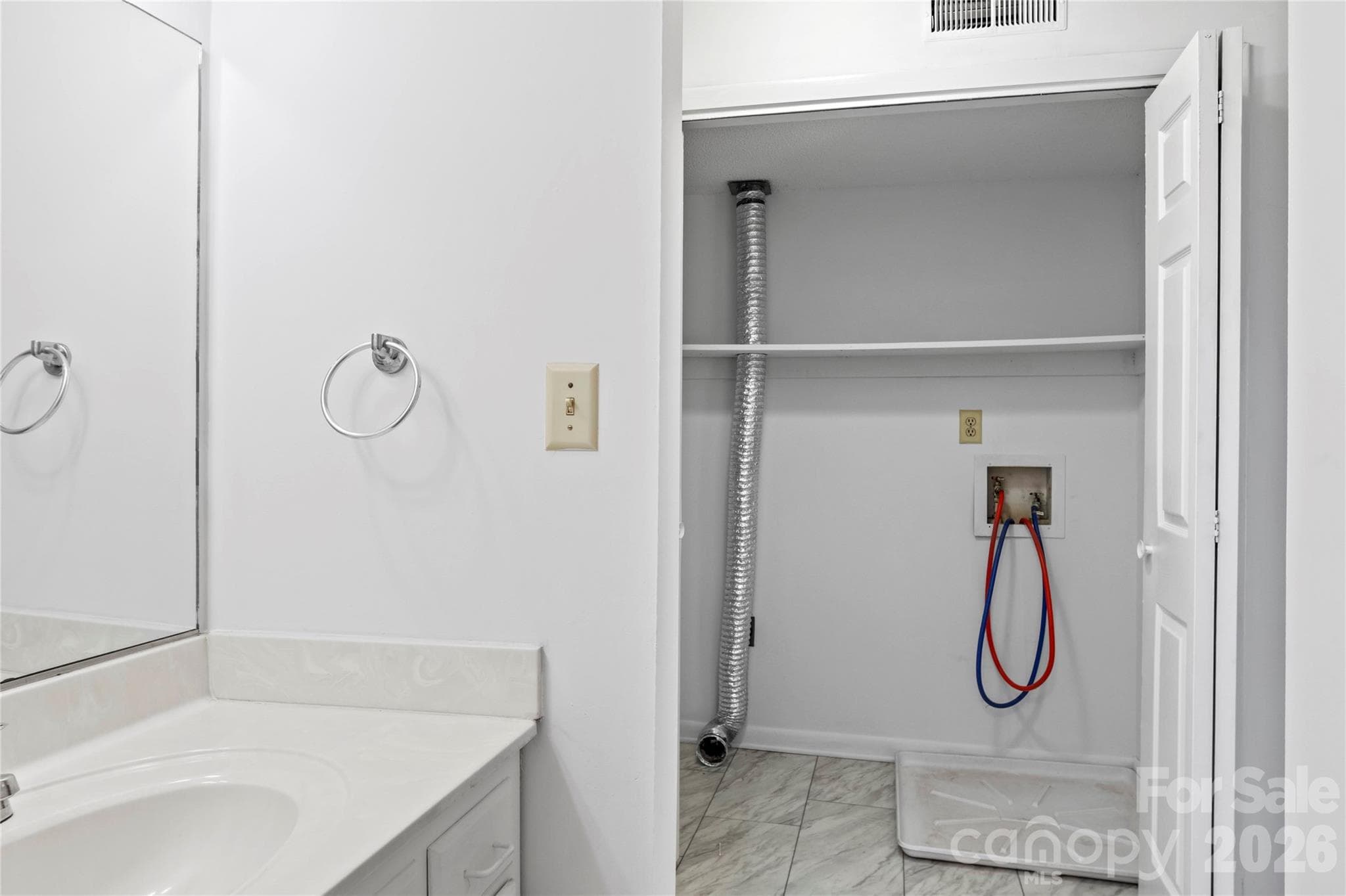 Condominium at 178 Driftwood Lane, Winston Salem, photo 16 of 28