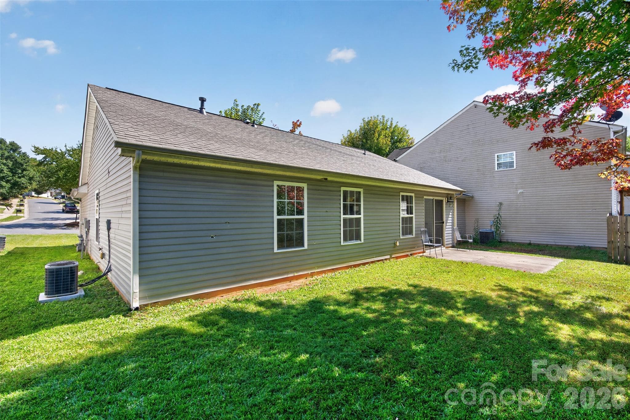 Single Family Residence at 5327 Fernhill Drive, Charlotte, photo 17 of 20