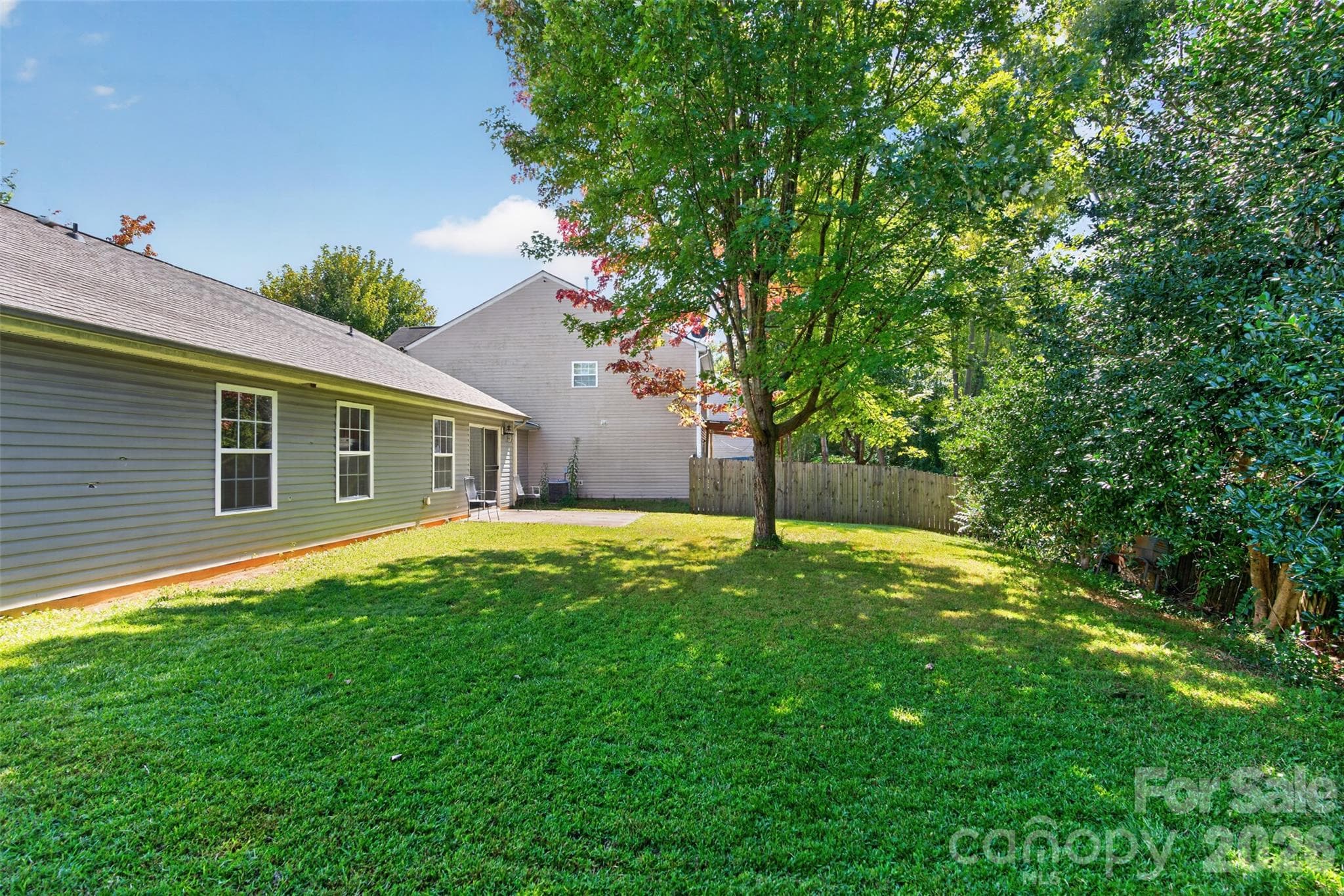 Single Family Residence at 5327 Fernhill Drive, Charlotte, photo 18 of 20