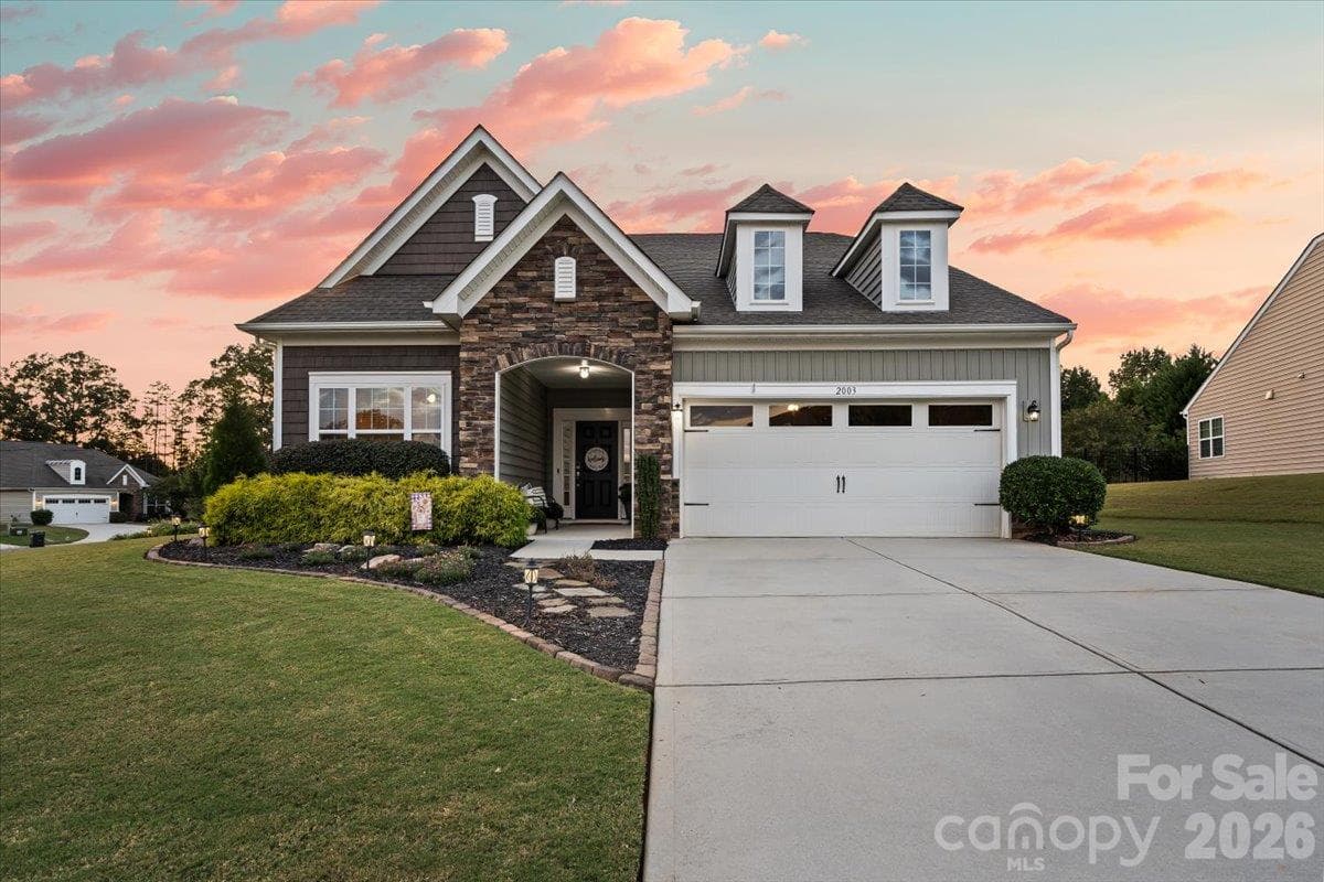 Your new home awaits.. - 2003 Harvest Time Lane, Waxhaw
