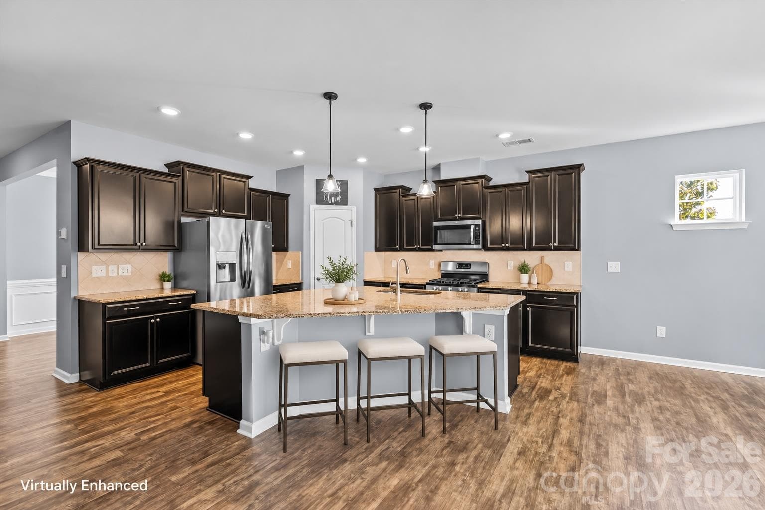 Beautiful Large island - 2003 Harvest Time Lane, Waxhaw