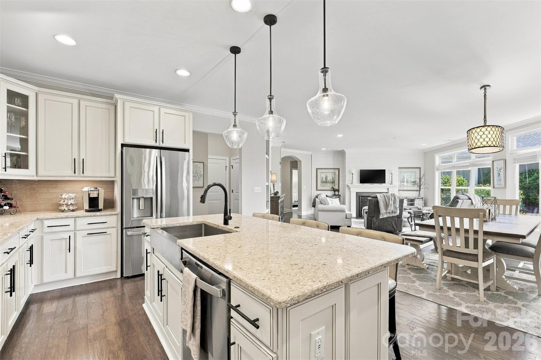 Single Family Residence at 2213 Lincolnshire Lane, Waxhaw, photo 13 of 46