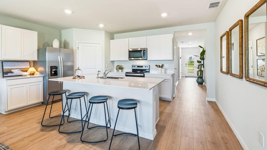 Single Family Residence at 4810 13TH AVE S, ST PETERSBURG, photo 4 of 18