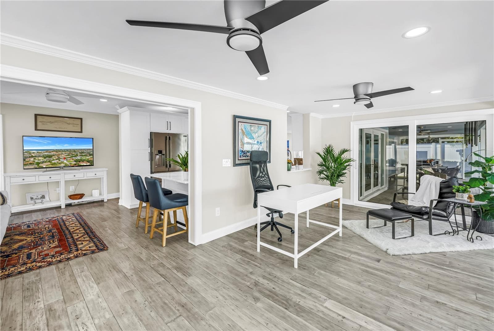 This Solarium/Florida Room is 11 x 23... great space to set up indoor/outdoor living. - 1114 2ND AVE S, TIERRA VERDE