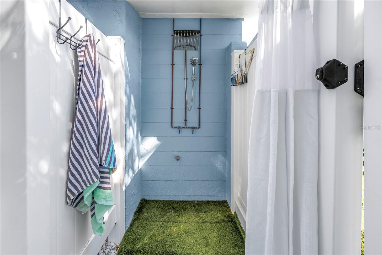 Outdoor shower with hot and cold water options! - 1114 2ND AVE S, TIERRA VERDE
