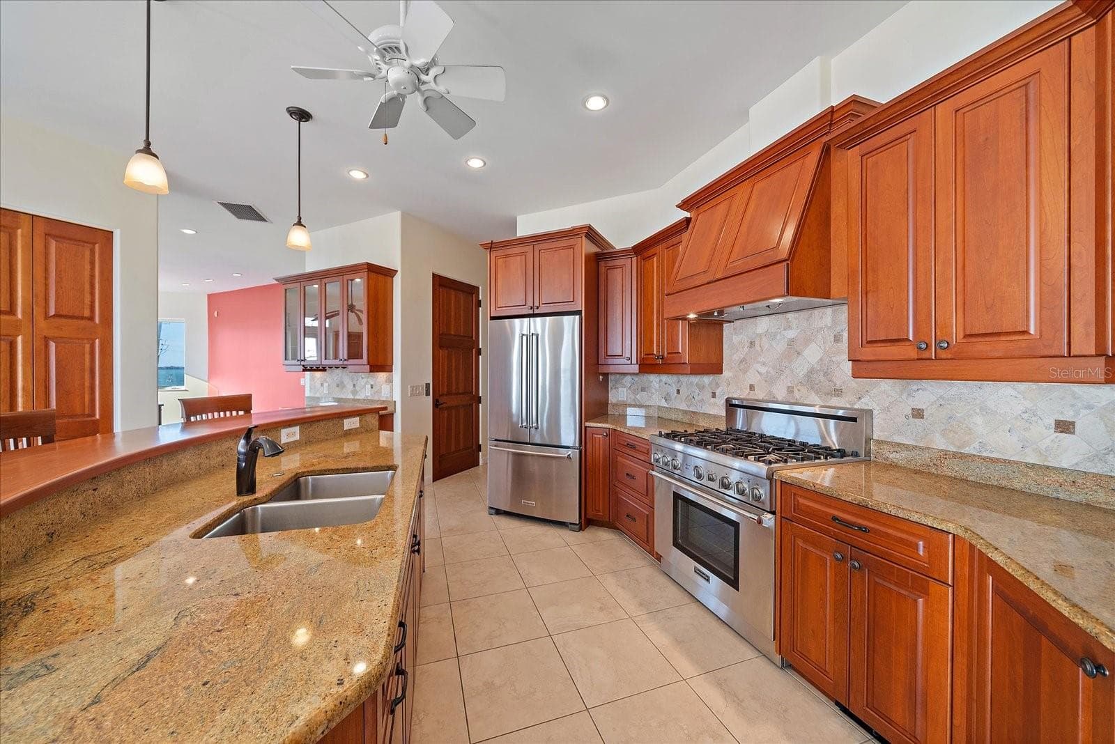 Kitchen - 1905 MISSISSIPPI AVE, ENGLEWOOD