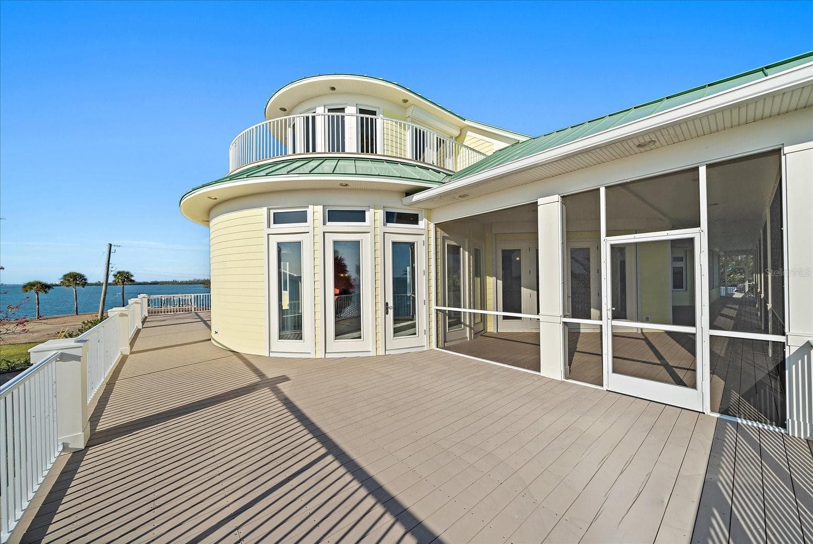 2nd floor wrap around balcony - 1905 MISSISSIPPI AVE, ENGLEWOOD