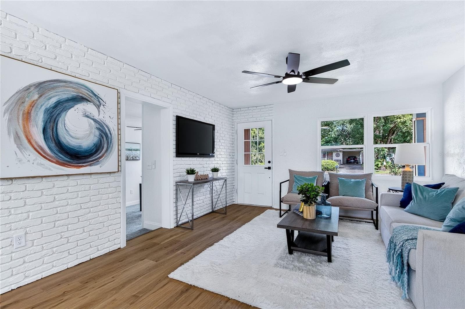 Single Family Residence at 2426 S LAUREL AVE, SANFORD, photo 5 of 39