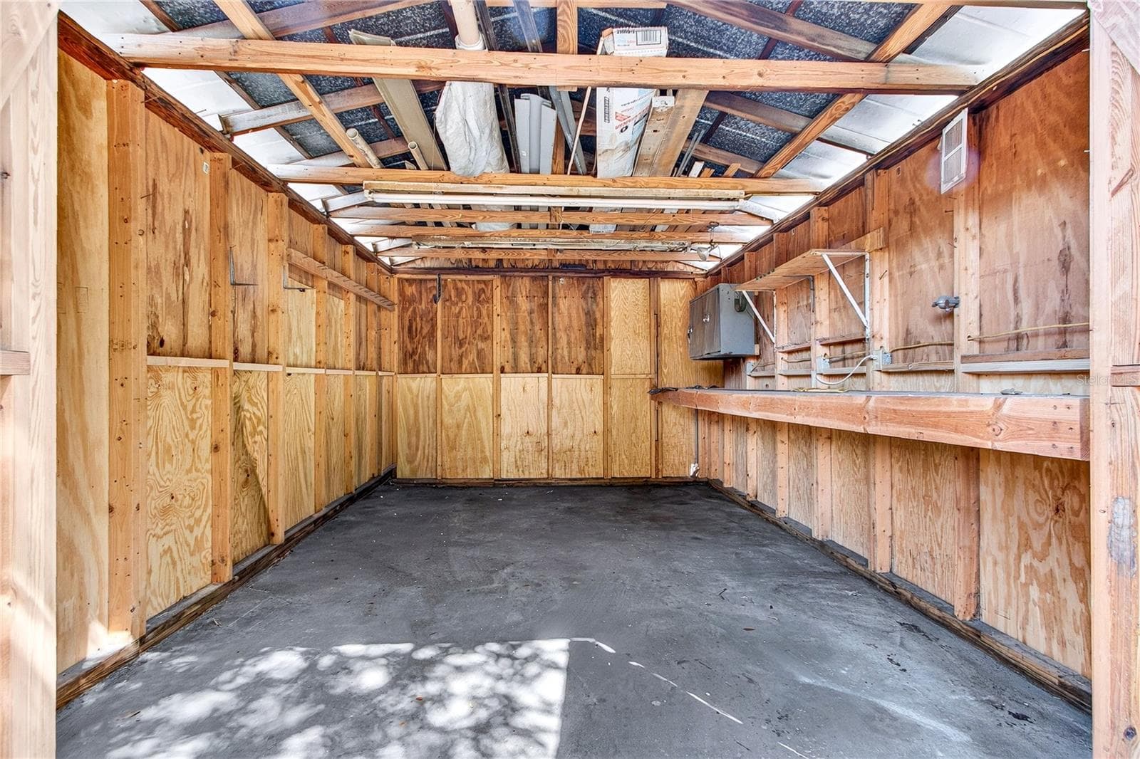 Single Family Residence at 2426 S LAUREL AVE, SANFORD, photo 36 of 39