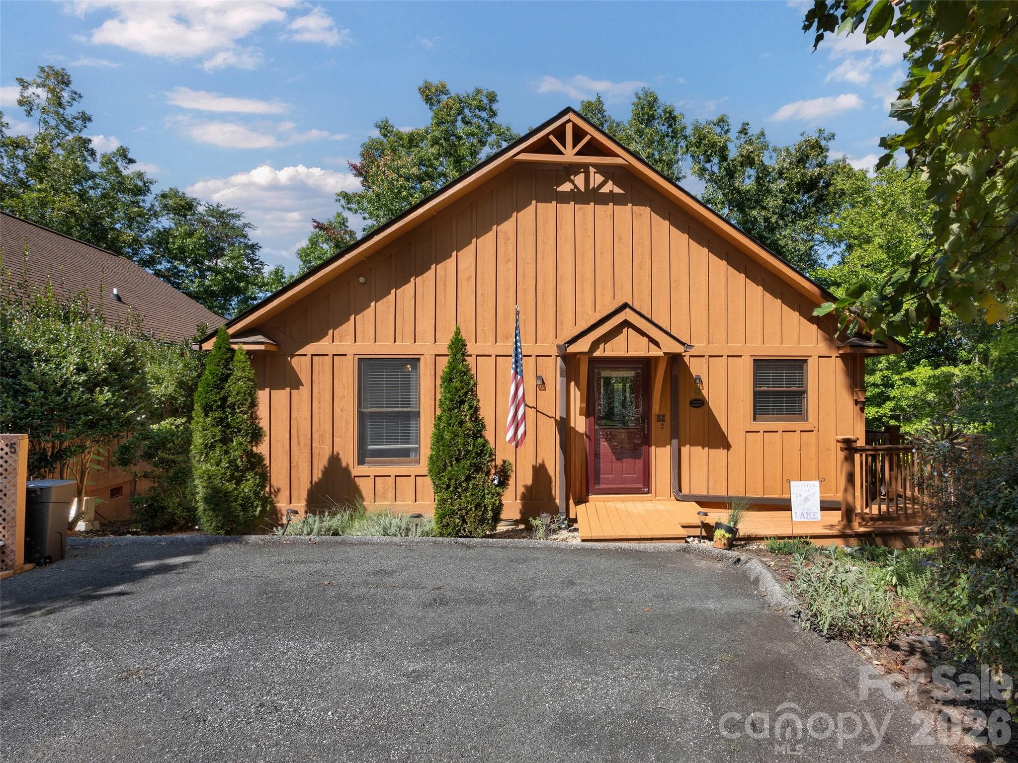 5 Chalet Court