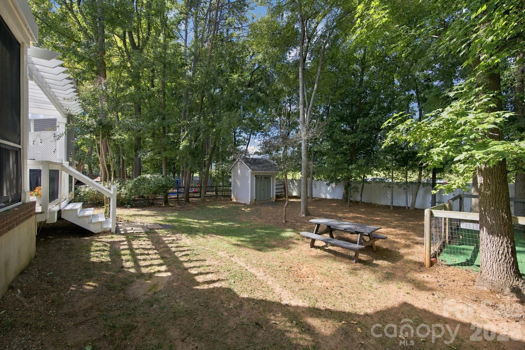 Single Family Residence at 16101 Kelly Park Circle, Huntersville, photo 42 of 46