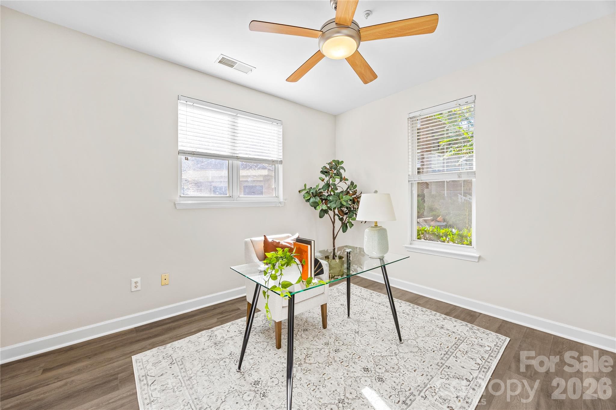 2nd full bedroom, currently set up as an office space. - 915 Northeast Drive, Davidson