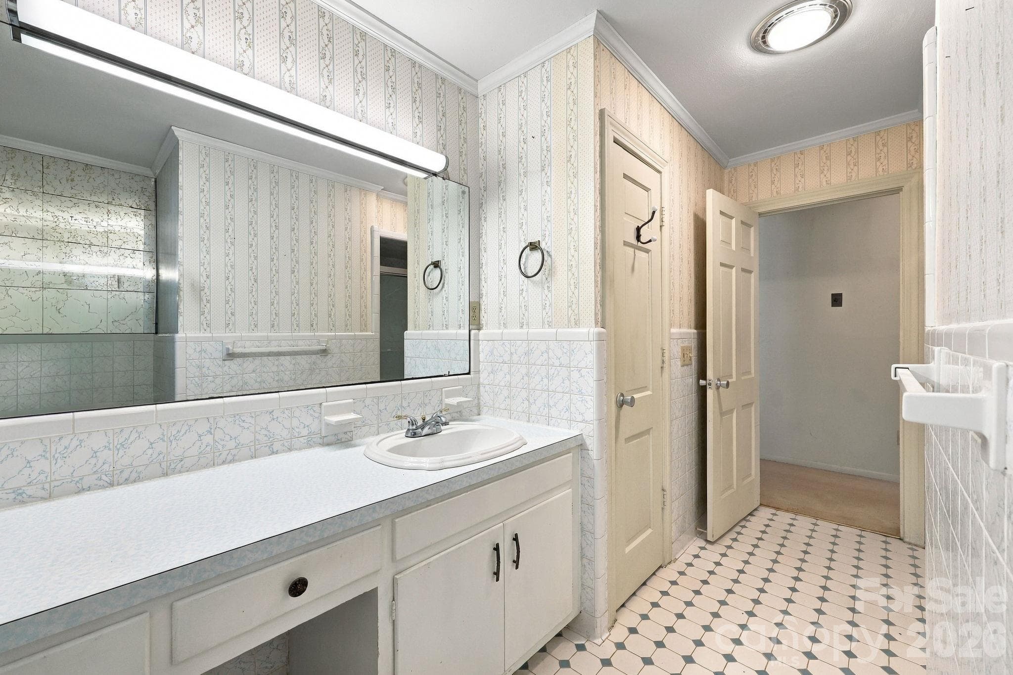 Single Family Residence at 104 Spruce Drive, Salisbury, photo 37 of 48