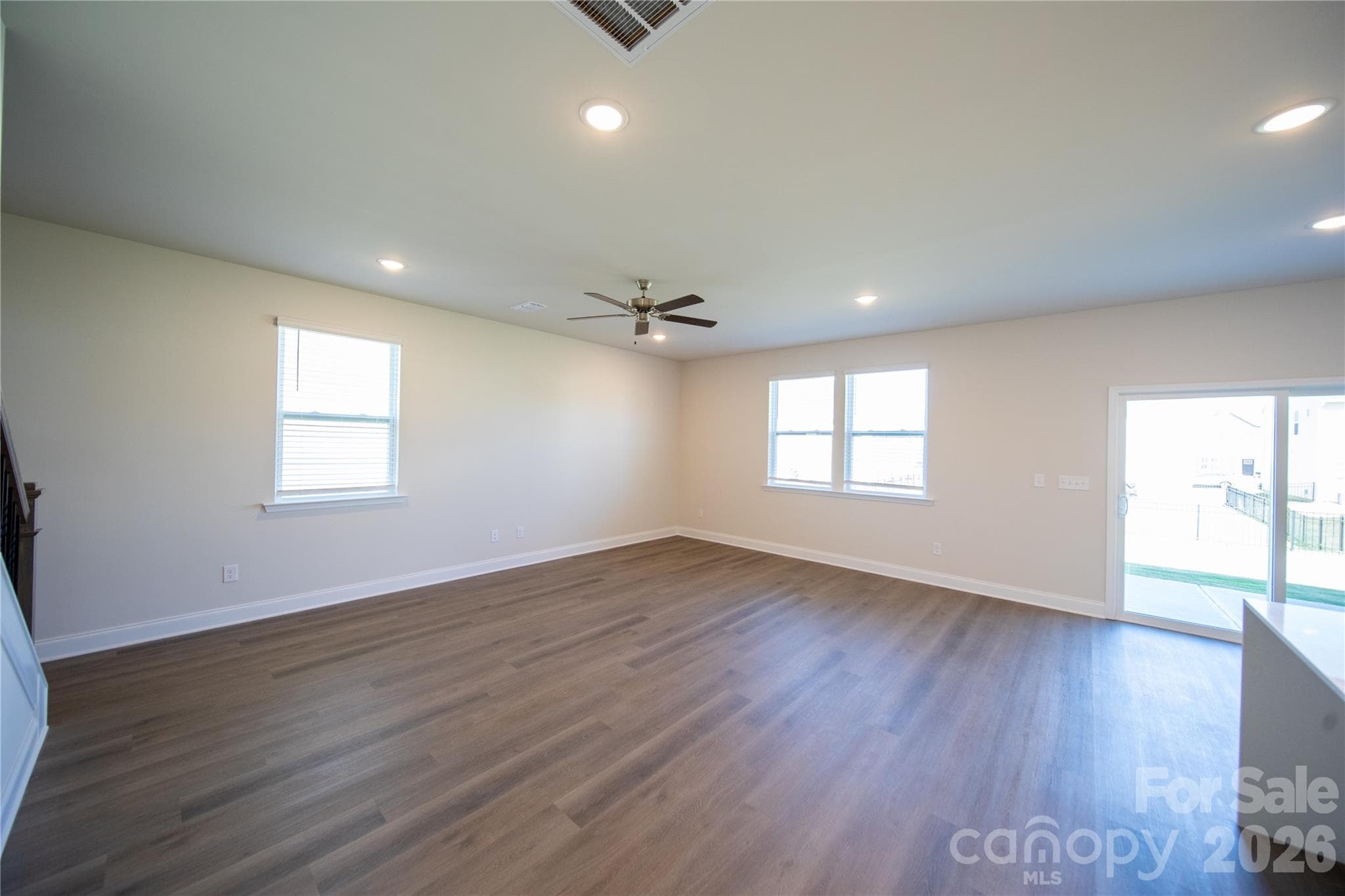 Single Family Residence at 539 Larragan Drive, Denver, photo 4 of 18
