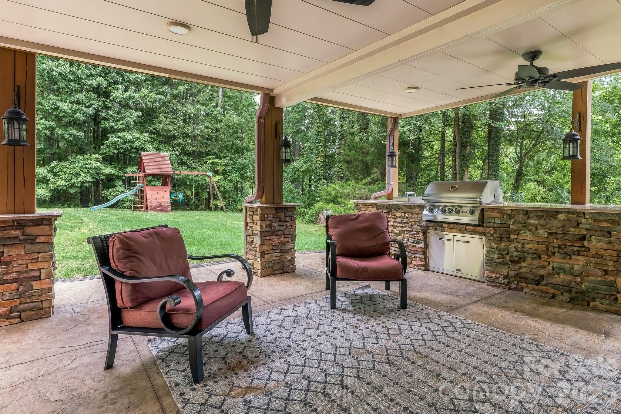 Covered Patio and Outdoor Kitchen - 309 Stonewater Bay Lane, Mount Holly