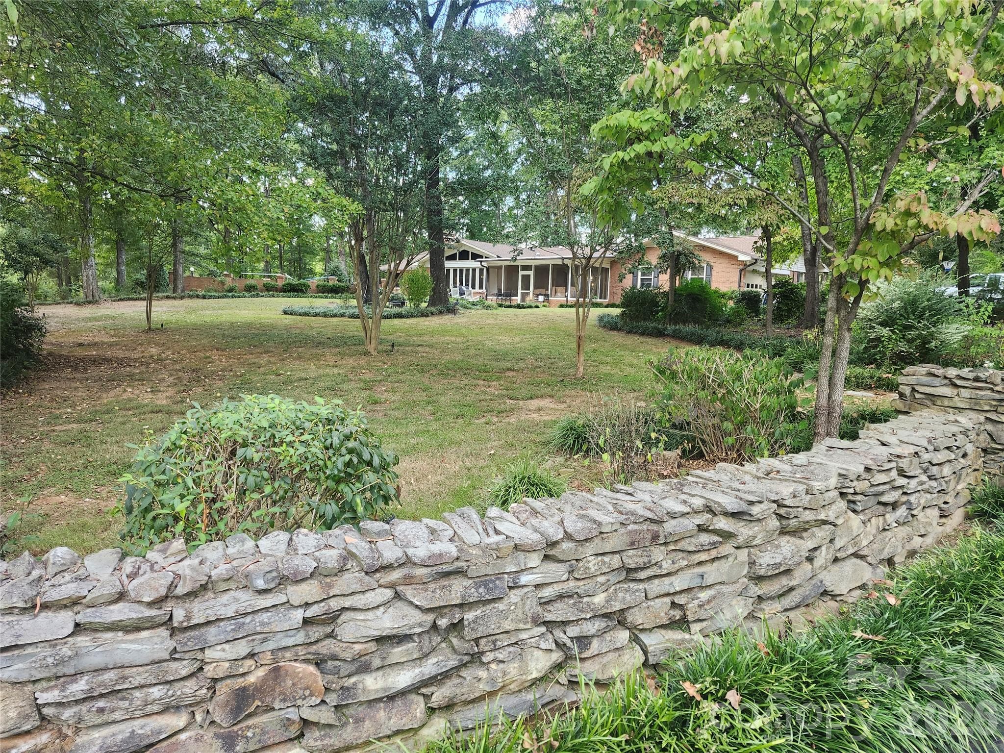 2409 Griffith Road