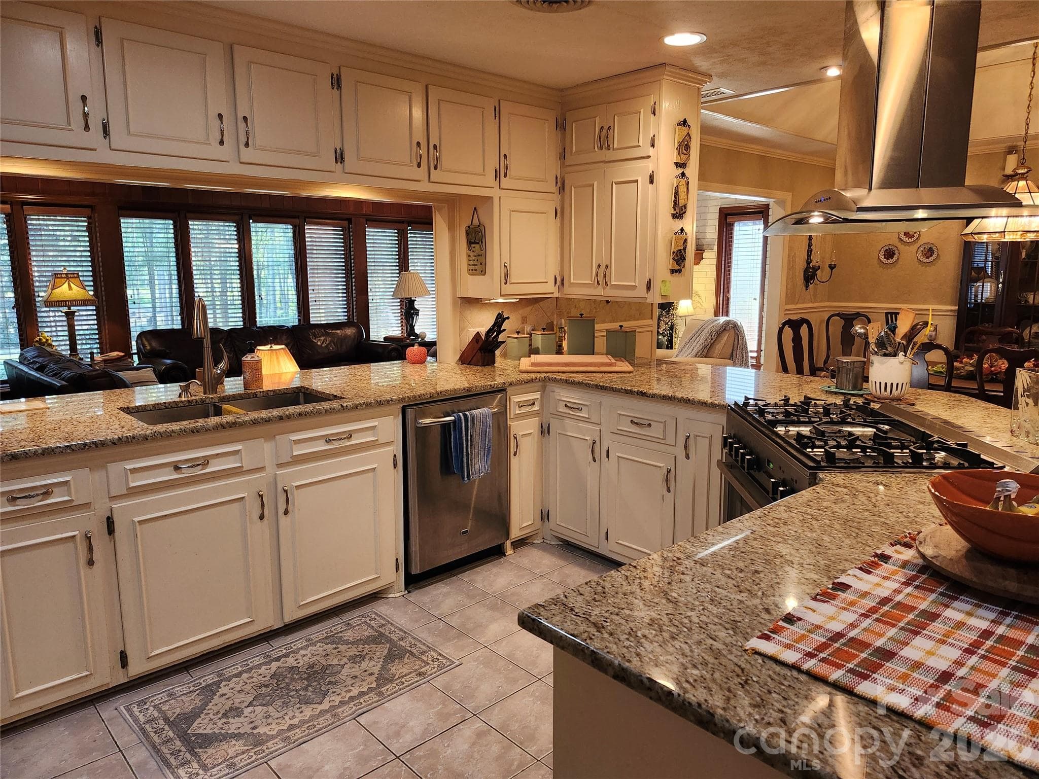 kitchen - 2409 Griffith Road, Monroe