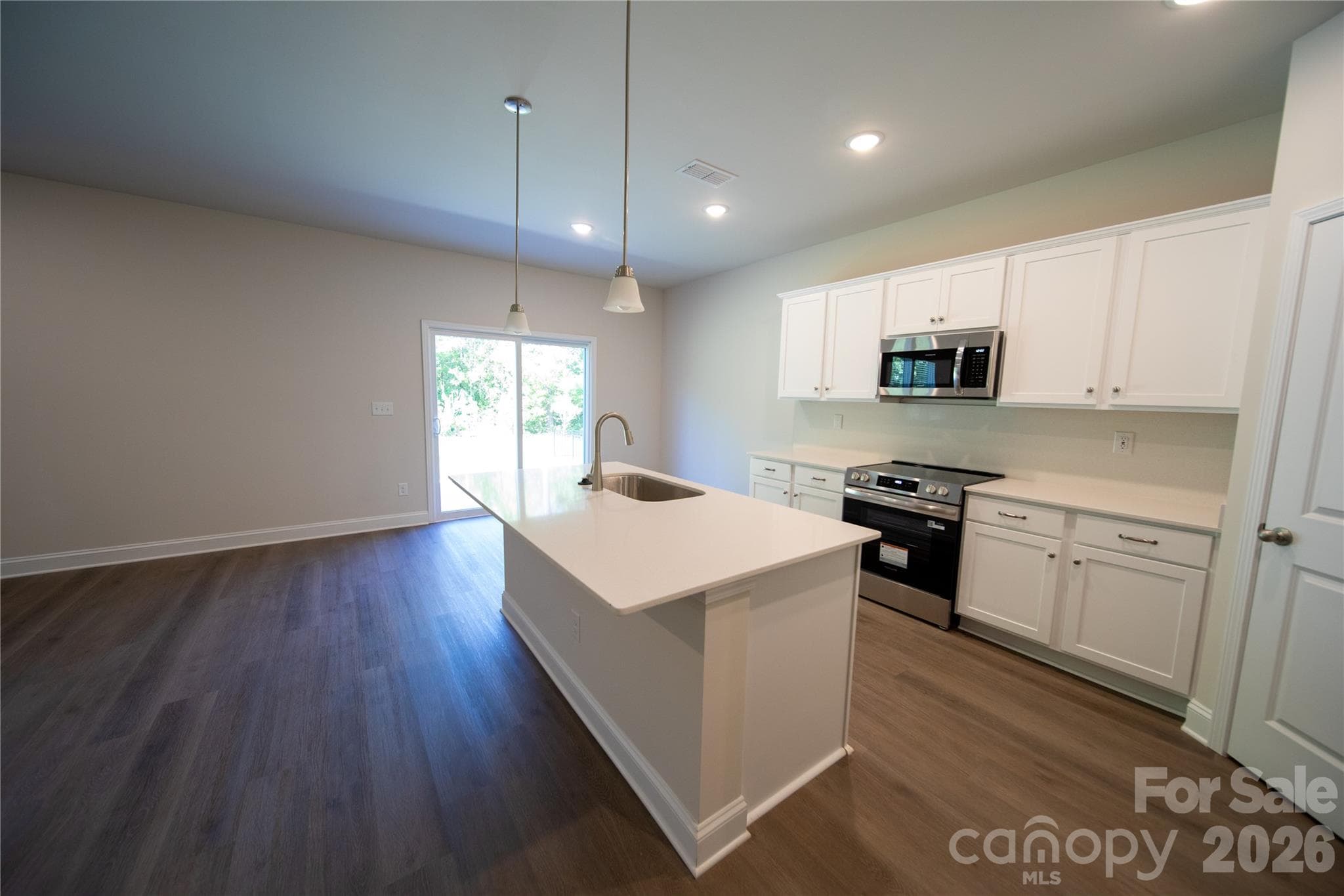 Single Family Residence at 4107 Garrison Grove Lane, Denver, photo 11 of 25