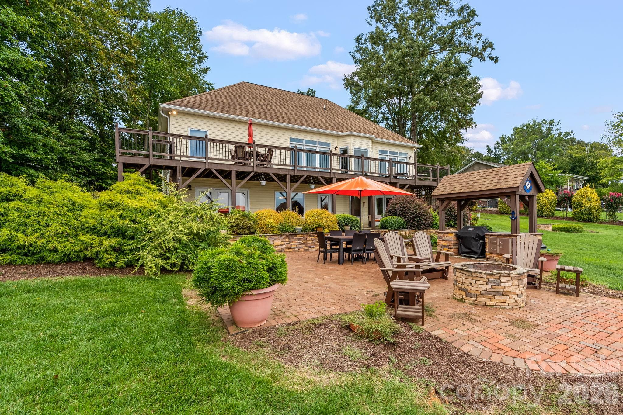 Single Family Residence at 161 Abbotts Court, Lexington, photo 35 of 43