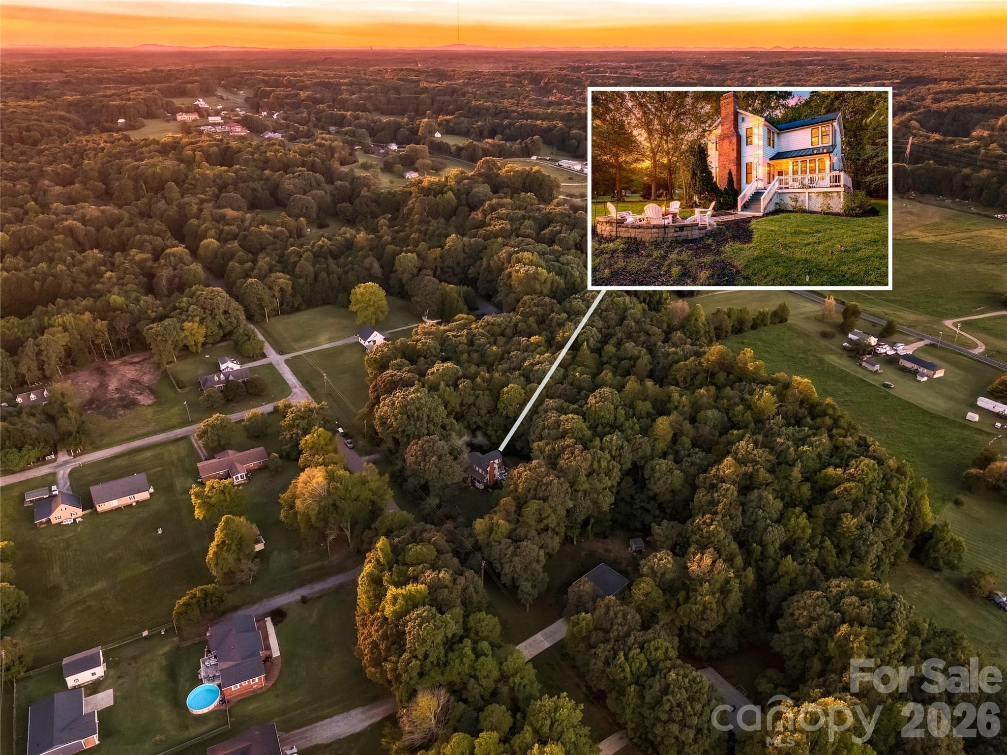 10 Minutes outside of Downtown Davidson - 9560 Harvest Lane, Davidson