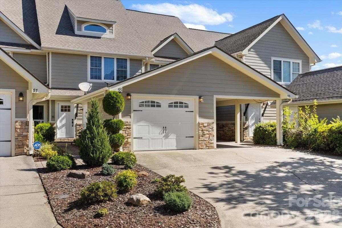 Condominium at 55 Rotunda Circle, Asheville, photo 3 of 48