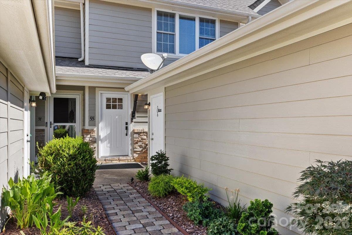 Condominium at 55 Rotunda Circle, Asheville, photo 5 of 48