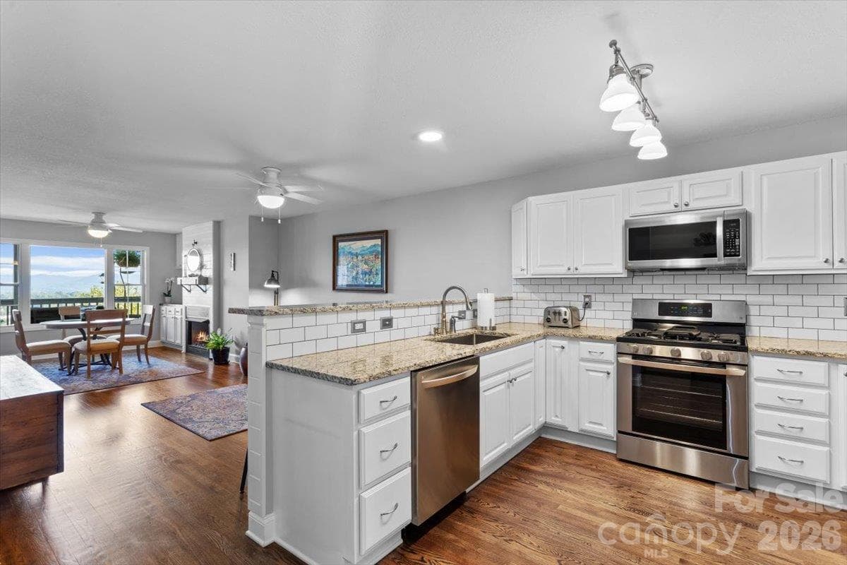 Condominium at 55 Rotunda Circle, Asheville, photo 9 of 48