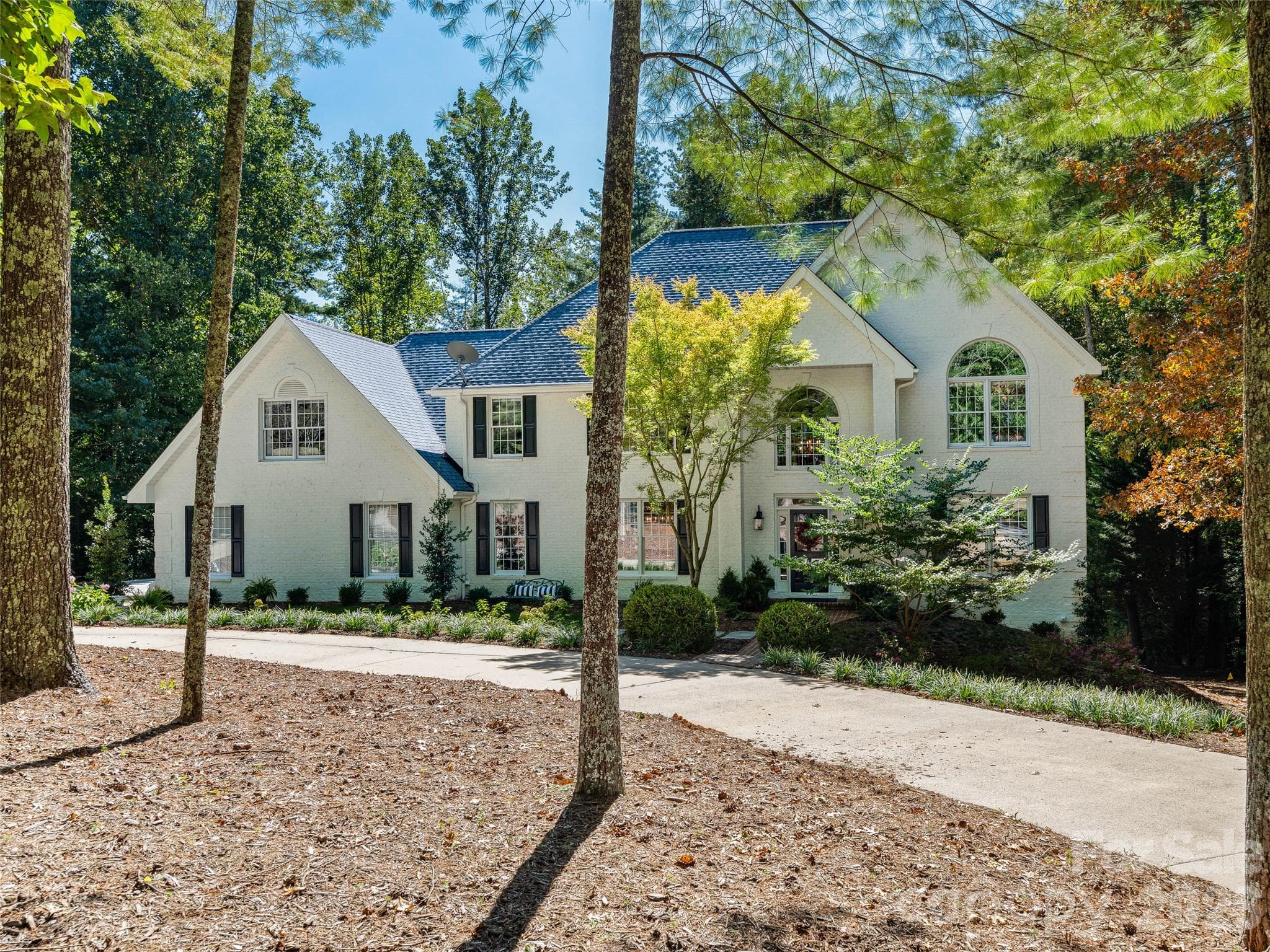 12 Dunnwoody Drive