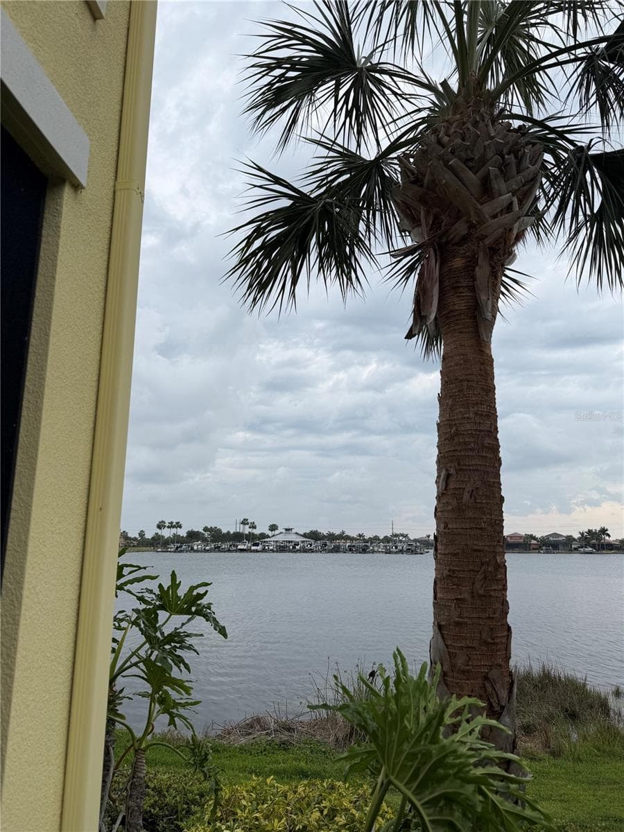 Condominium at 1121 RIVERSCAPE ST #1121, BRADENTON, photo 23 of 28