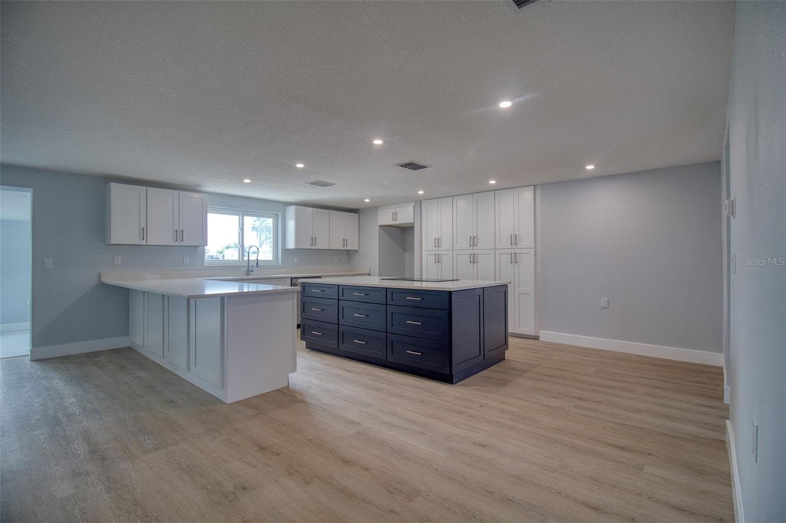 Kitchen - 13812 MATTIX AVE, HUDSON