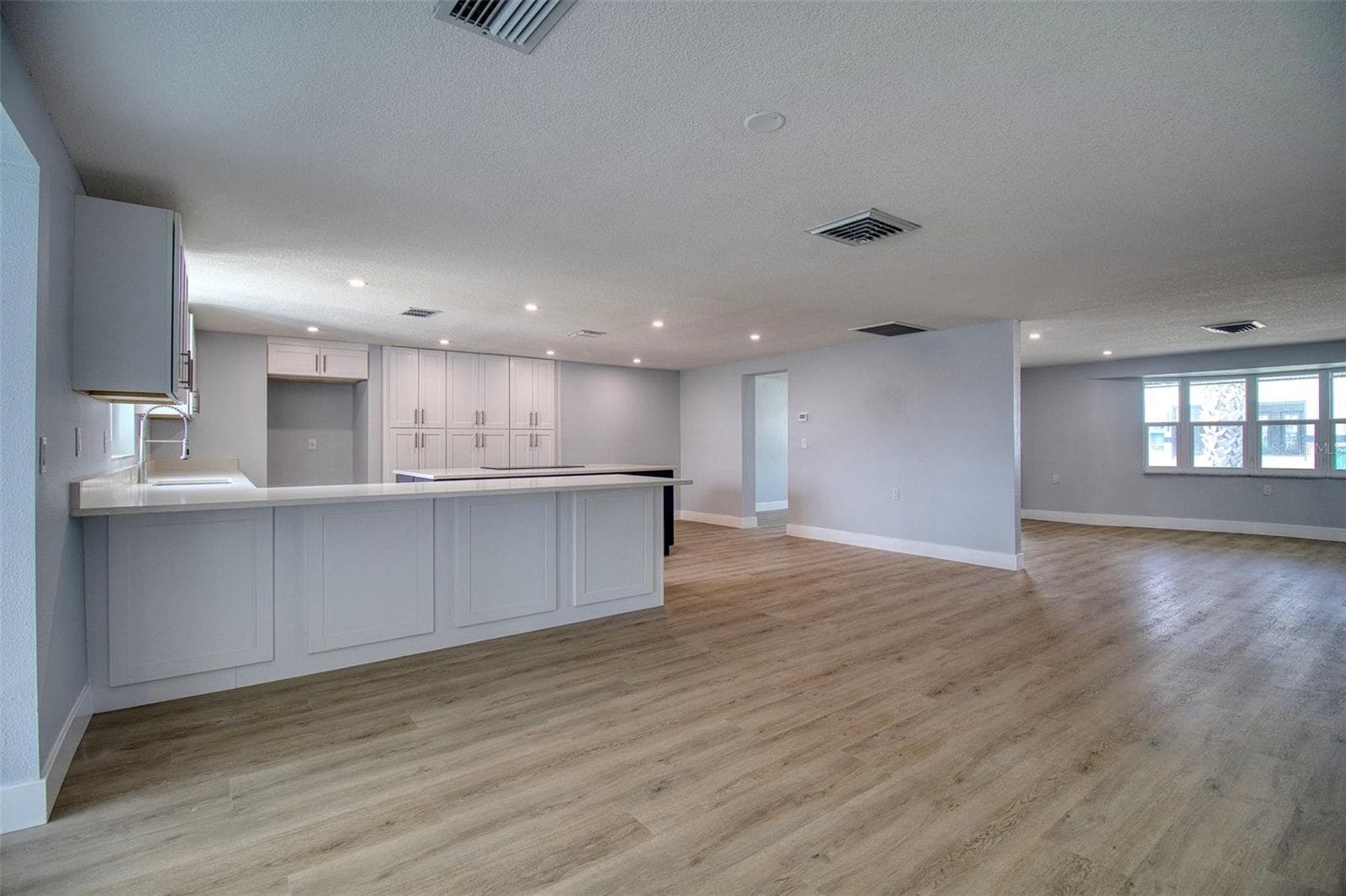 Kitchen - 13812 MATTIX AVE, HUDSON