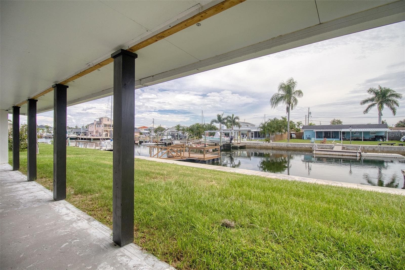 rear patio for entertaining - 13812 MATTIX AVE, HUDSON